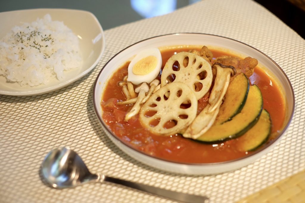 トマト缶でヘルシーさっぱり♪食欲増進スープカレー